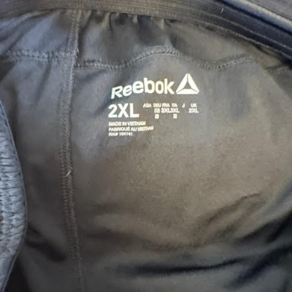 Men's Reebok Jogging Pants - Picture 2 of 2